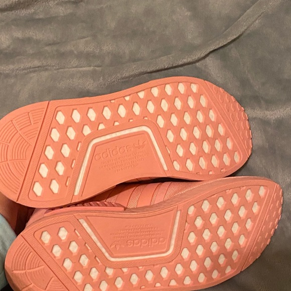 Pink Adidas Boost - Picture 5 of 5
